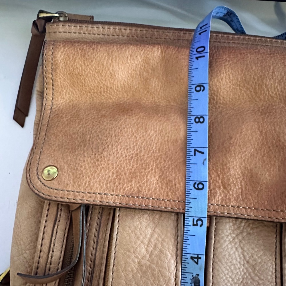 Fossil Morgan Traveler Crossbody Bag Tan Pebbled Leather Top Zip Boho Worn In - Picture 10 of 10